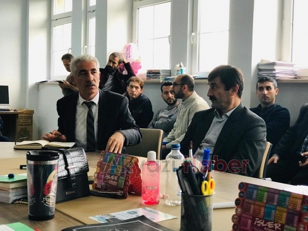 Eğitim Bir Sen Akyazıda eğitim verdi