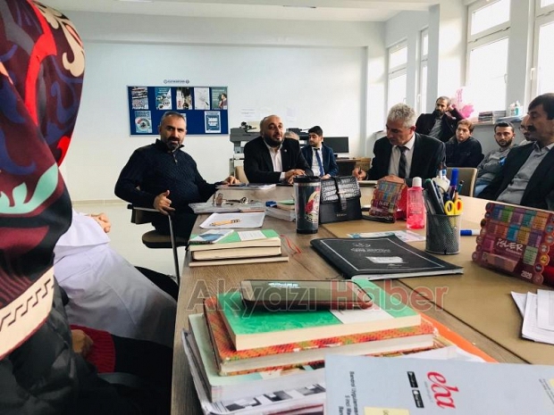 Eğitim Bir Sen Akyazıda eğitim verdi