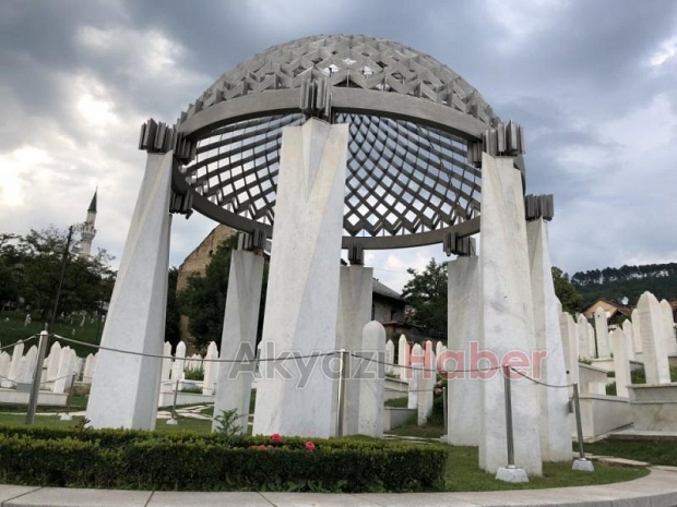 Eğitim-Bir-Sen Akyazı Temsilciliği Balkanları Gezdi