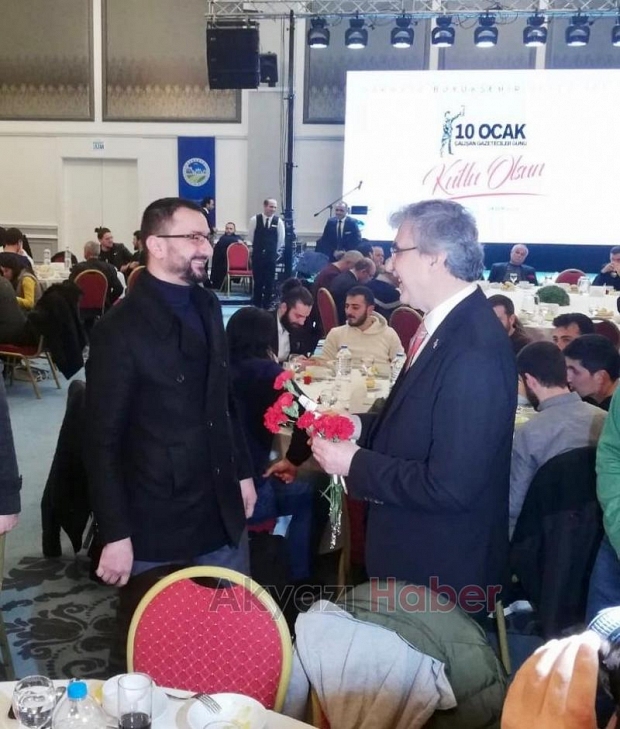 Ekrem Yüce Akyazı Basınını Unutmadı