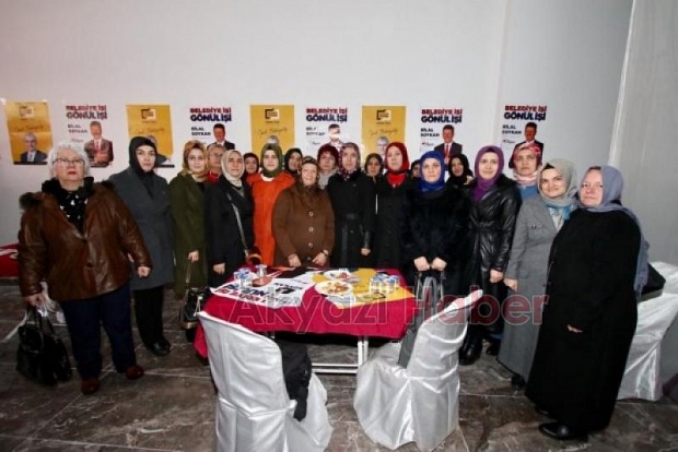 Ekrem Yüce Akyazı da  Seçim İrtibat Bürosu Açtı