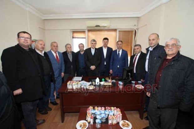 Ekrem Yüce Akyazı da  Seçim İrtibat Bürosu Açtı