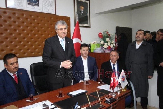 Ekrem Yüce Akyazı da  Seçim İrtibat Bürosu Açtı