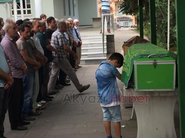 Elektrik Akımına Kapılan Genç Dualarla Defnedildi