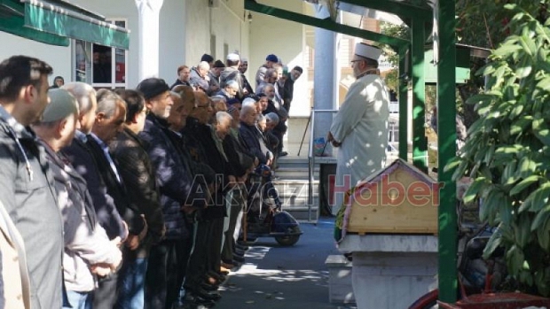 Emekli Deniz Astsubay Erkan Tapan Defnedildi