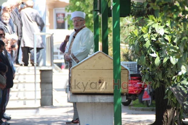 Emin Azizoğlu defnedildi