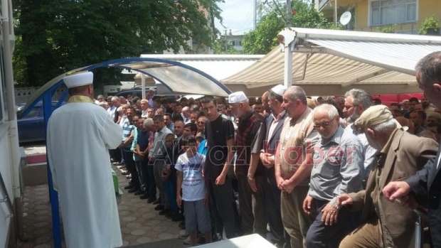 Emine Fırat Defnedildi