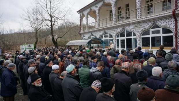 Emine Kav Defnedildi