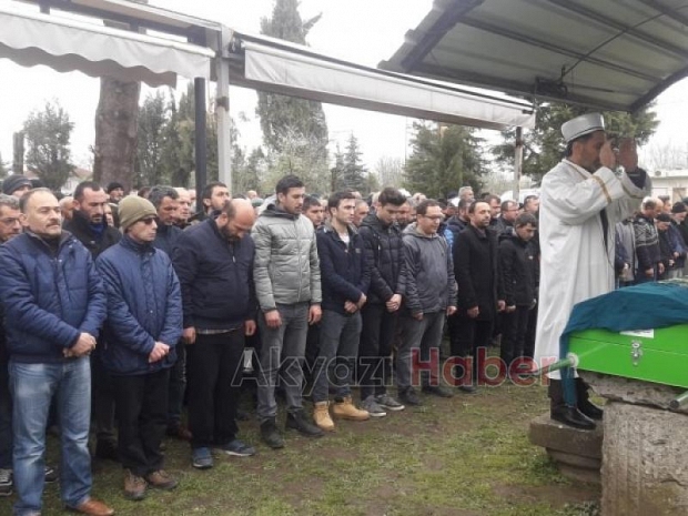 EMİNE KÖSE DUALARLA DEFNEDiLDi