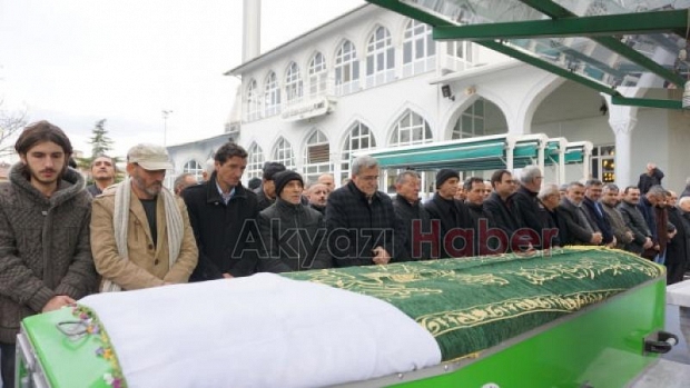 Emriye Şirin Defnedildi