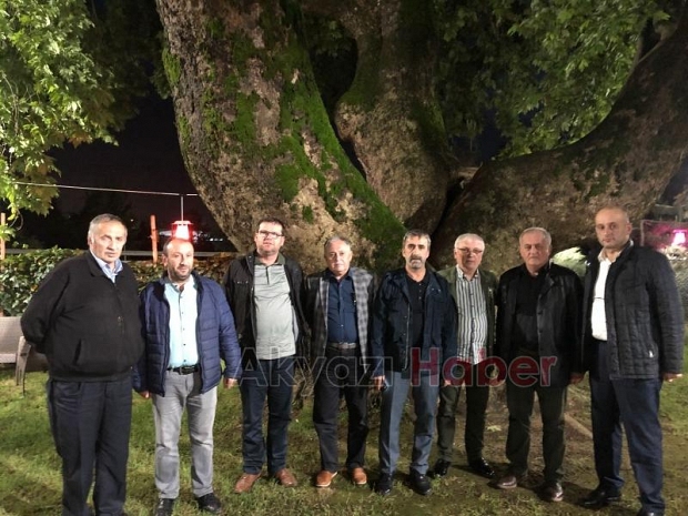 En Az Akyazılı Bir Vekil İstiyoruz !