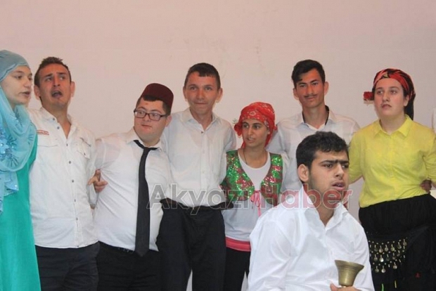 Engelli Öğrencilerden Farkındalık Programı