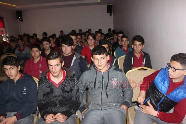Engelli Öğrencilerden Farkındalık Programı