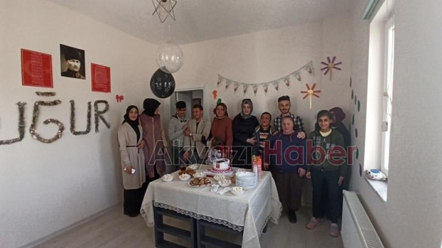 Engelli Uğura Doğum Günü Sürprizi