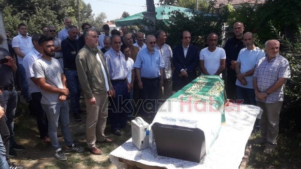Ertan Yılmaz dualarla defnedildi