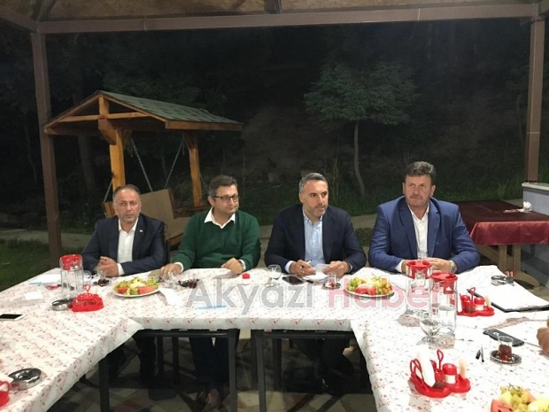 Eylül ayı İlçe başkanları toplantısı Akyazıda yapıldı