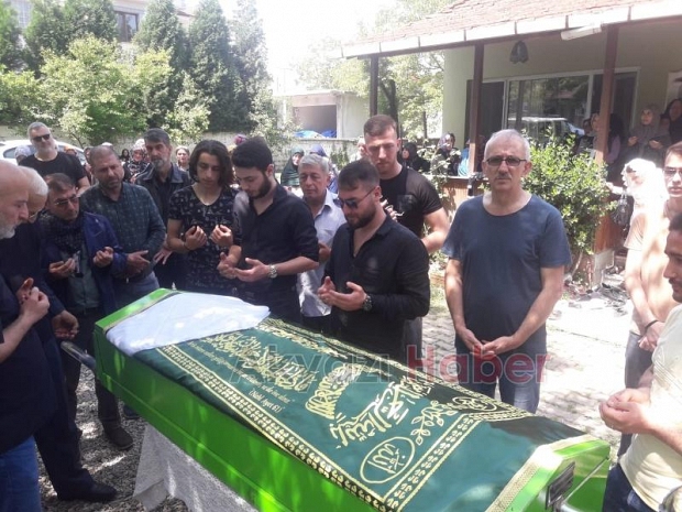 Fahriye Akbulut Dualarla Defnedildi