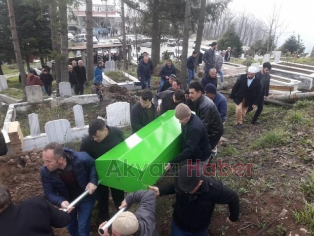 Fatma Aksoy Dualarla Defnedildi