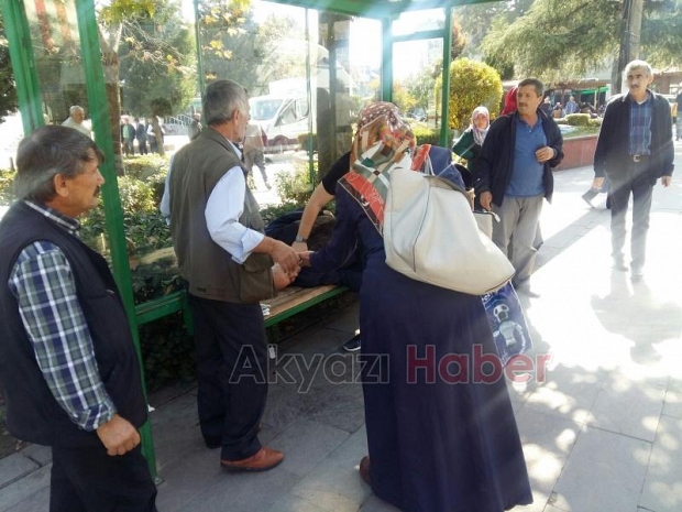 Fenalaşan Yaşlı Adam Hastaneye Kaldırıldı