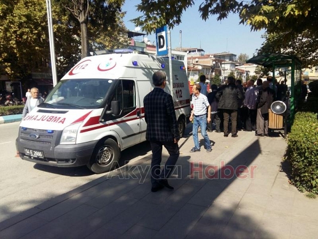 Fenalaşan Yaşlı Adam Hastaneye Kaldırıldı
