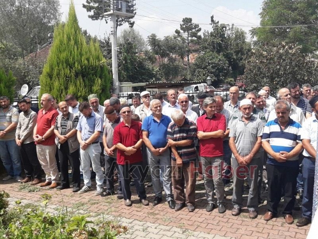 Ferit Kaya Defnedildi