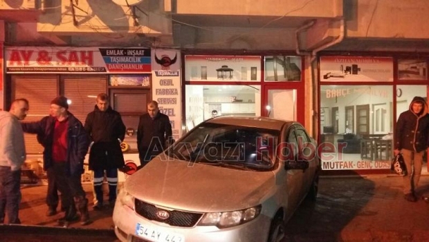 Gazı Ayarlayamayınca Mobilya Dükkanına Daldı