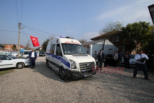 Gazi Faruk Kumaş Akyazıya Geldi