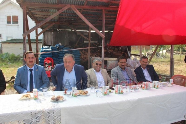 Gazi Faruk Kumaş Akyazıya Geldi