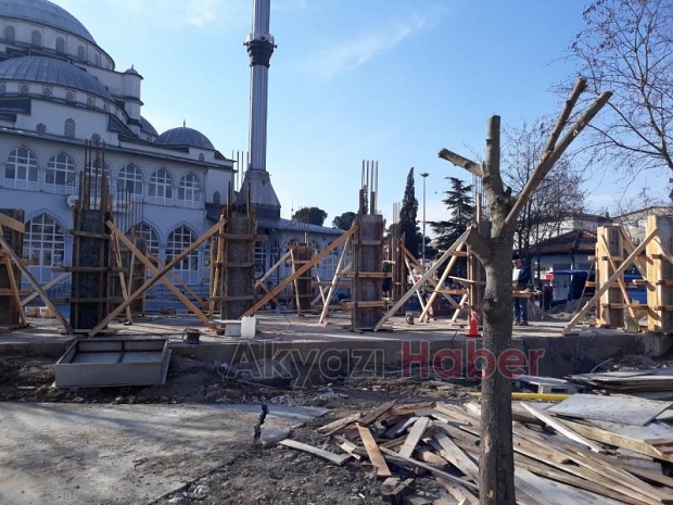 Gazi Süleyman Paşa Cami önüne inşaat 