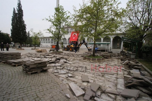 GAZİ SÜLEYMANPAŞA CAMİİ ÇEVRESİ YENİLENİYOR