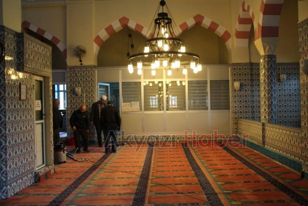 Gazi Süleymanpaşa Camiinde Hırsızlık