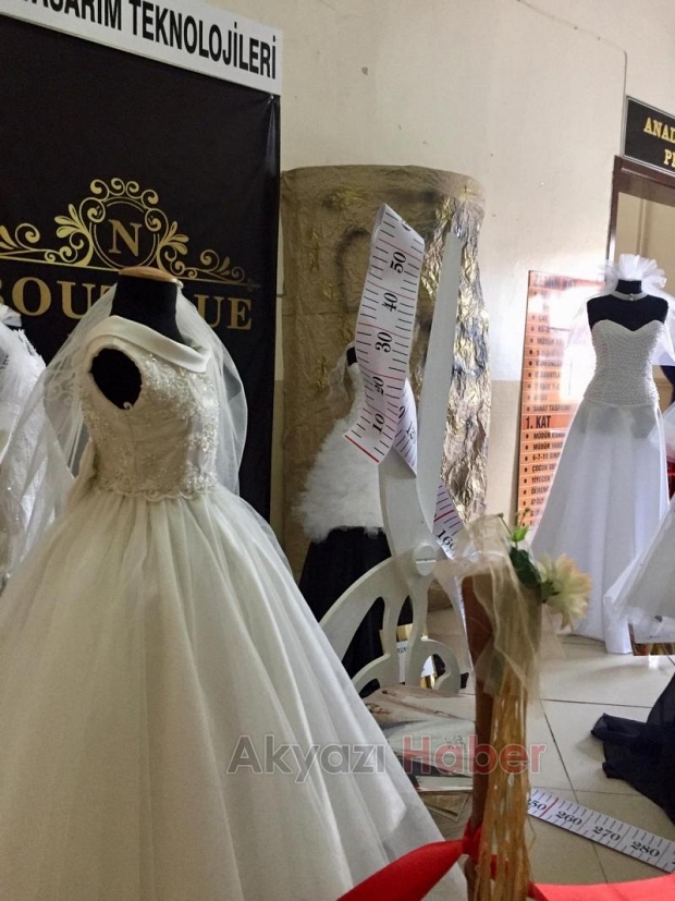 GELECEĞİN MODA TASARIMCILARI YETİŞİYOR