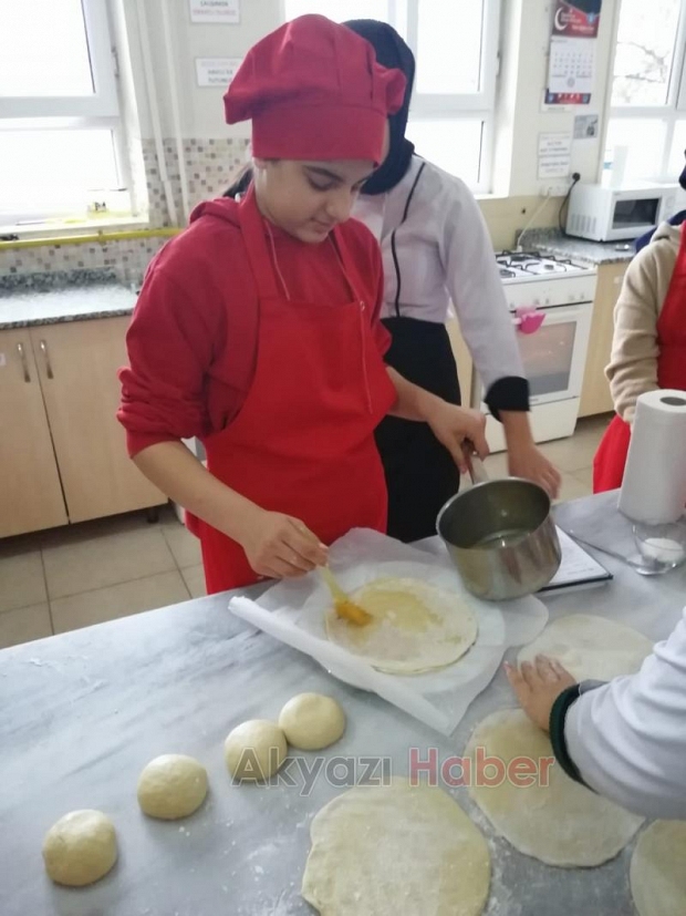 Genç Çıraklar Atölyede Projesi Devam Ediyor