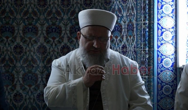 GENÇLER NAMAZ PROGRAMINDA BULUŞTU