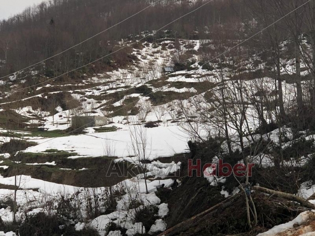 Geyvede büyük heyelan