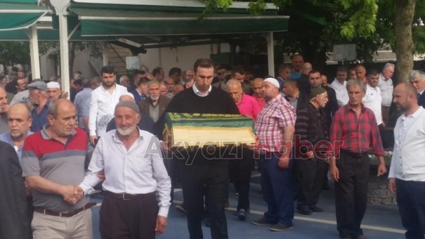 Gökhan Kilit Oğlunu toprağa verdi