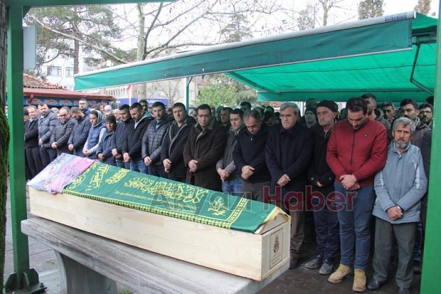 Gözyaşları içinde toprağa verildi