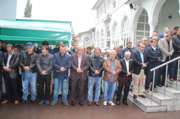 Gülsüm Onat Defnedildi