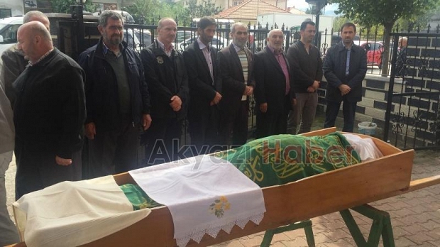 Hacı Maksut Asan Dualarla Defnedildi