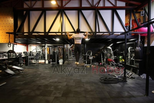 Hangar Life Fitness 