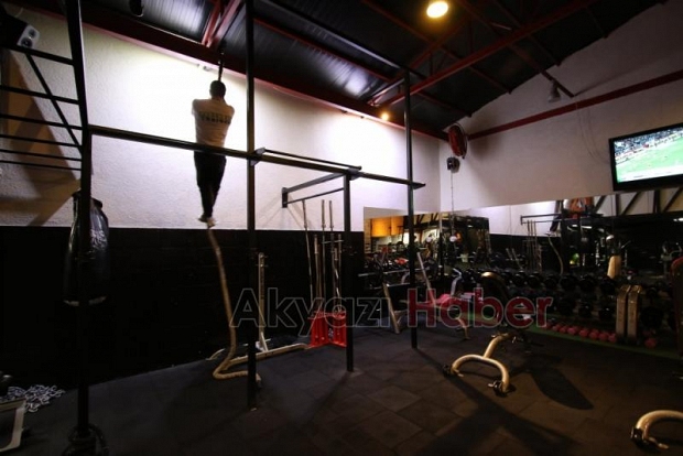 Hangar Life Fitness 