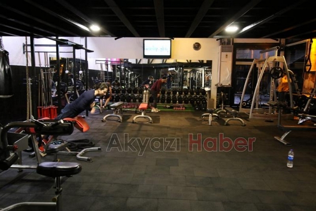 Hangar Life Fitness 