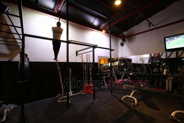 Hangar Life Fitness 