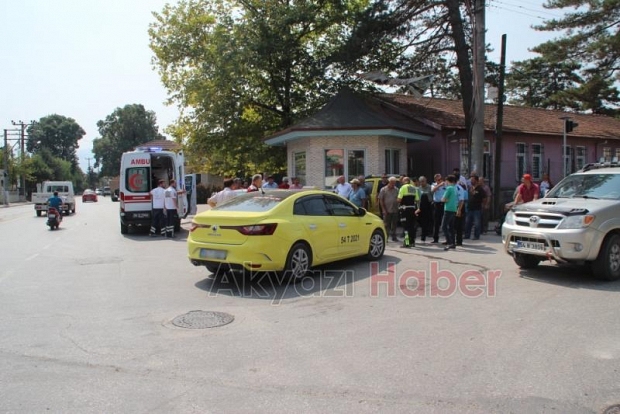Hastane Mahallesi Sapağında Zincirleme Kaza