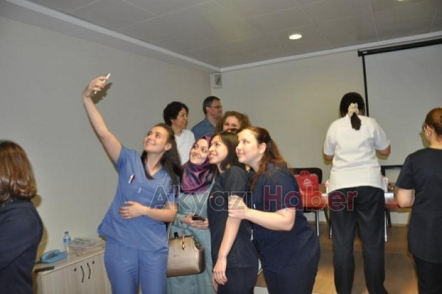 HEMŞİRELER HAFTASINDA ÇİFTE KUTLAMA