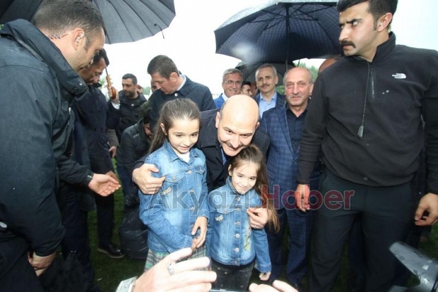 İçişleri Bakanı Süleyman Soylu, Akyazı'ya geldi