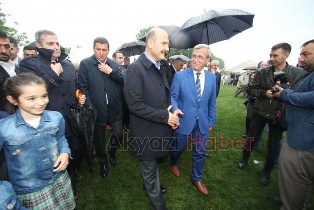 İçişleri Bakanı Süleyman Soylu, Akyazı'ya geldi