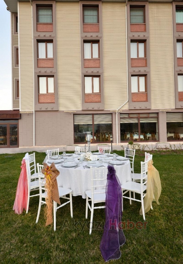 İhlas Kuzuluk Termal Otelde Mutluluğa İlk Adımı Atın
