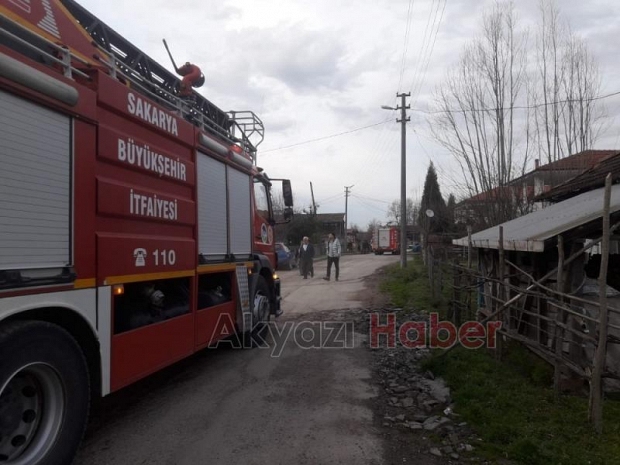  İki Katlı Evde Yangın Paniği 