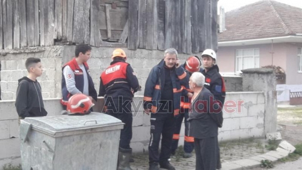  İki Katlı Evde Yangın Paniği 